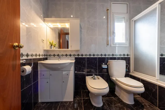 Espectacular Chalet de 4 habitaciones en Tarragona - ¡Tu Nuevo Hogar Te Espera! — 27