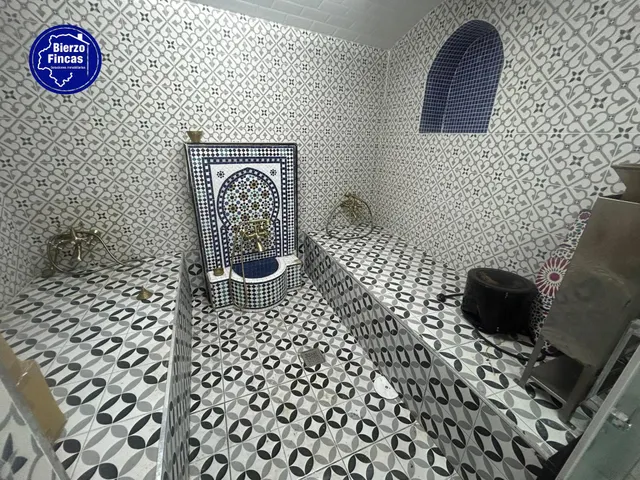 **se vende casa en Oviedo** — 24