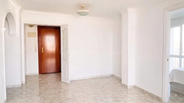 ÁTICO EN 10ª PLANTA CON DOBLE TERRAZA Y VISTAS ABIERTAS — ZO - foto 3