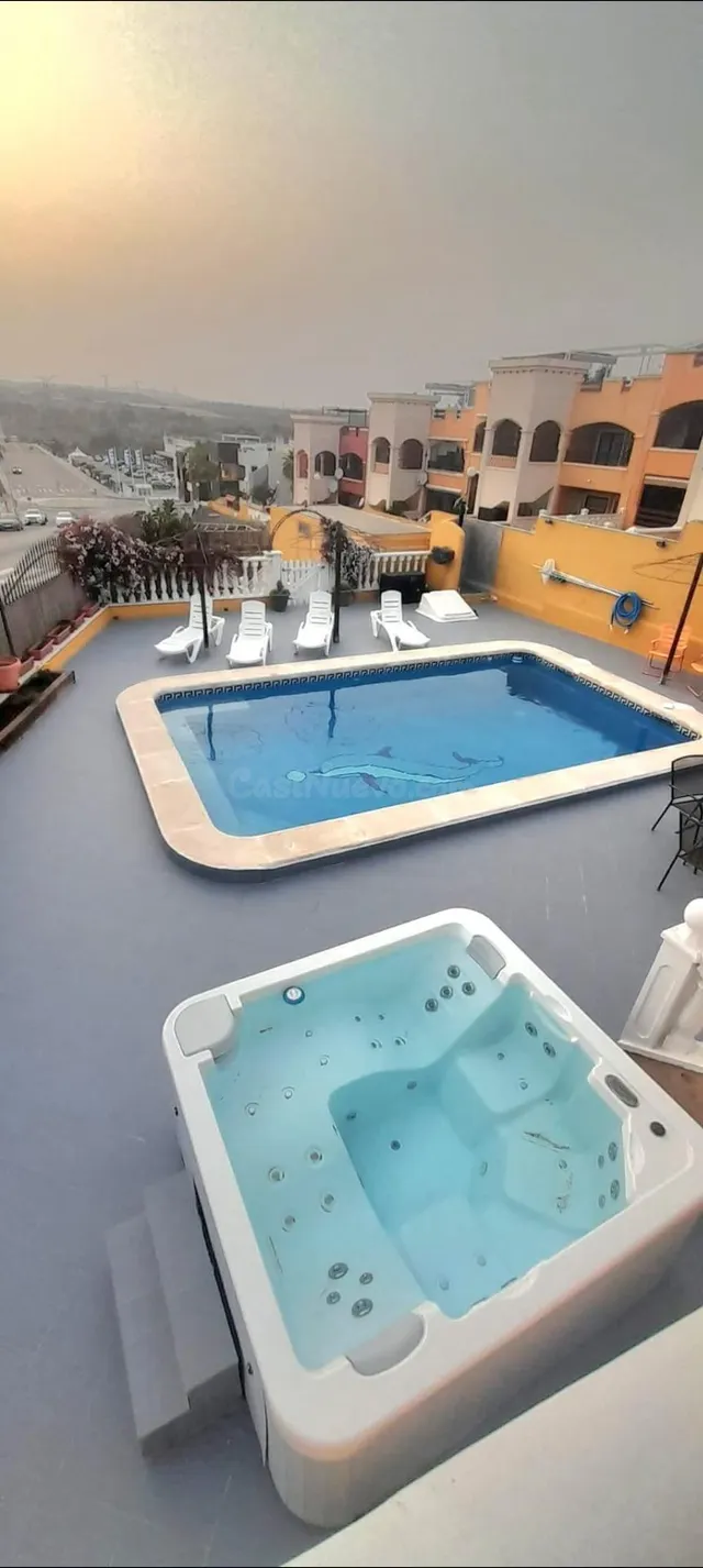 EXCELENTE CASA INDEPENDIENTE EN LA ZONA DE LOS ALTOS ORIHUEL - foto 2