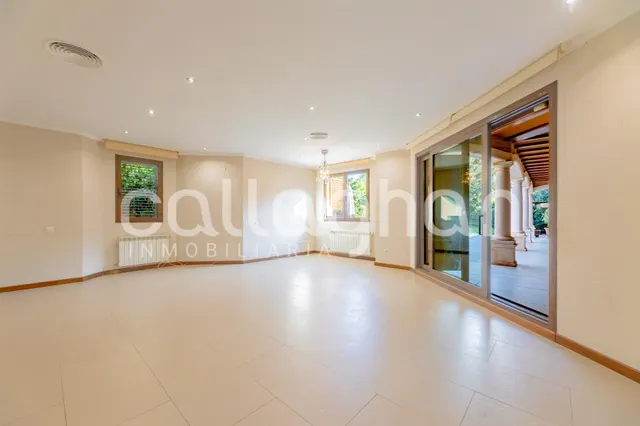 Exclusivo Chalet en Torre en Conill — 13