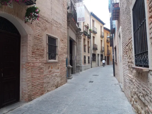 ALQUILER.-.GARAJE.-.CALLE SAN VALENTIN - foto 4