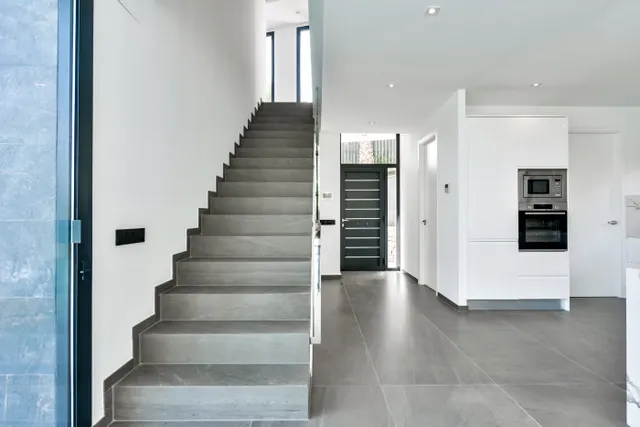 Impresionante villa moderna en una ubicación privilegiada con vistas al mar — 40