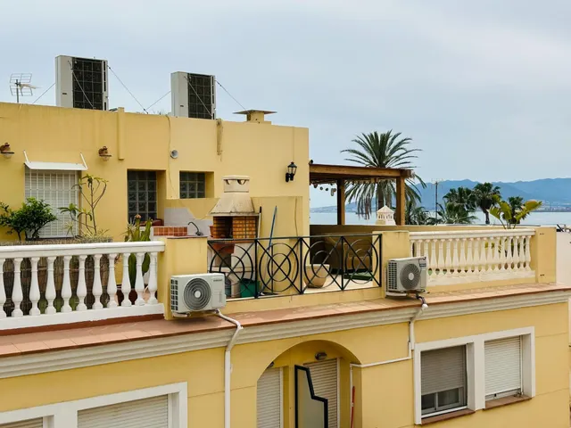 Pedregalejo a Pasos del Mar - Terrazas, Vistas al Mediterráneo, Una Casa Especial en una de las zonas más deseadas de Málaga — 33