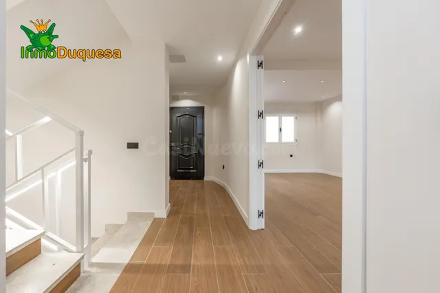 Casa con dimensiones de CHALET en Alfacar, 7 dorm. REFORMA RECIENTE (Sin terminar). — 29