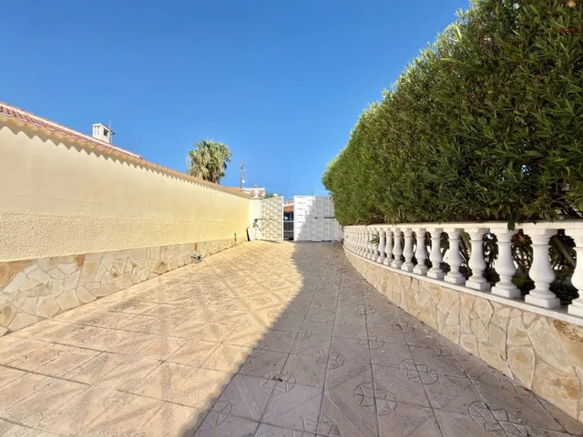 Villa 4 habitaciones 344m² en venta - Centro de la Ciudad Quesada — 43