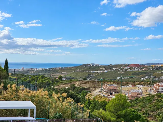 Apartamento de 2 dormitorios con vistas al mar, amplia terraza y aparcamiento en Hacienda Casares — 31