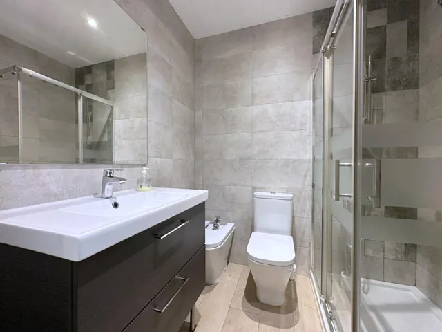 Amplia y Moderna Planta Baja Reformada en Marianao, Sant Boi de Llobregat — 7