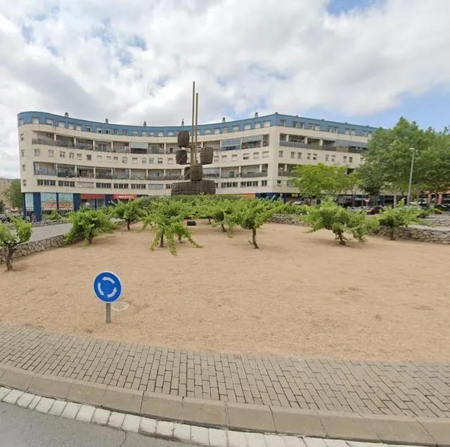 PLAZA DE APARCAMIENTO EN AVDA DR MASSANA — 12