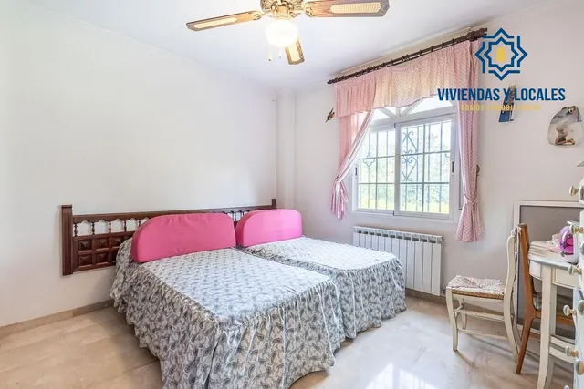 Espectacular Chalet en Ogijares - Ideal para Familias — 35