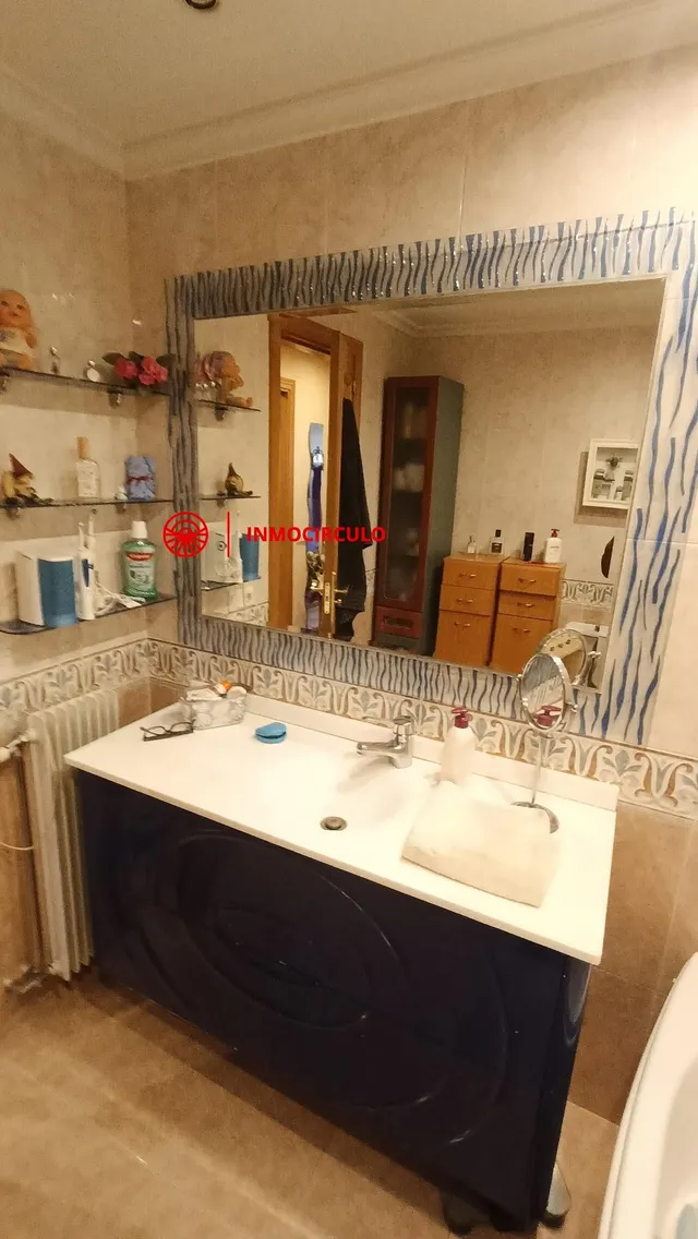 El mejor piso de cuatro dormitorios te está esperando — 29