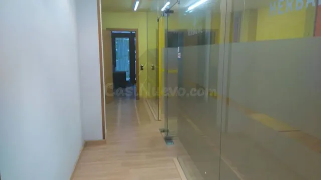 Local comercial 135m² en venta - RECTORAT - foto 2