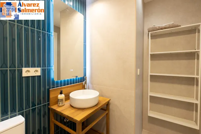 ¡exclusivo apartamento en primera linea de playa con reforma integral de alta gama! — 23