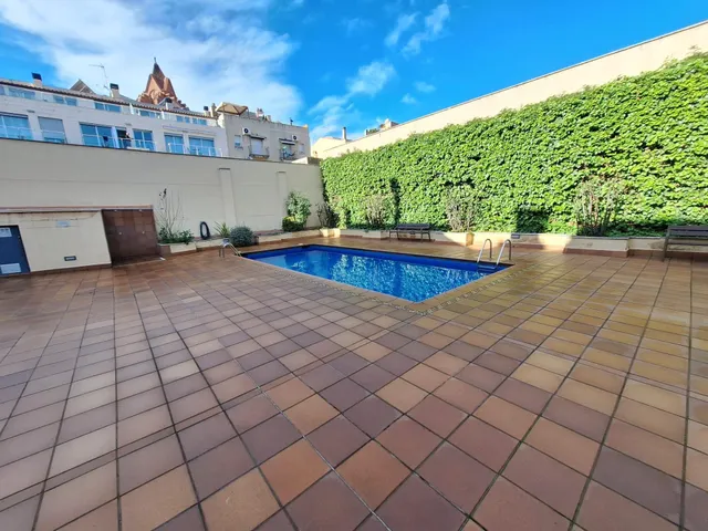 Atico centrico  en planta con terraza en duplex, trastero y piscina — 37