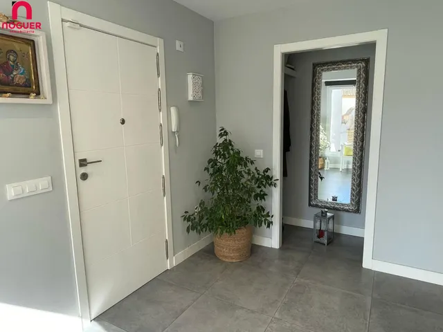 PISO EN EL CENTRO DE LA CIUDAD COMPLETAMENTE REFORMADO — 28