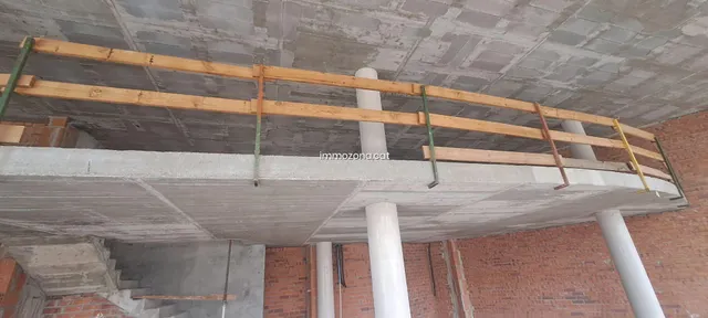 LOCAL 307 M2 EN BRUTO A ESTRENAR — 9