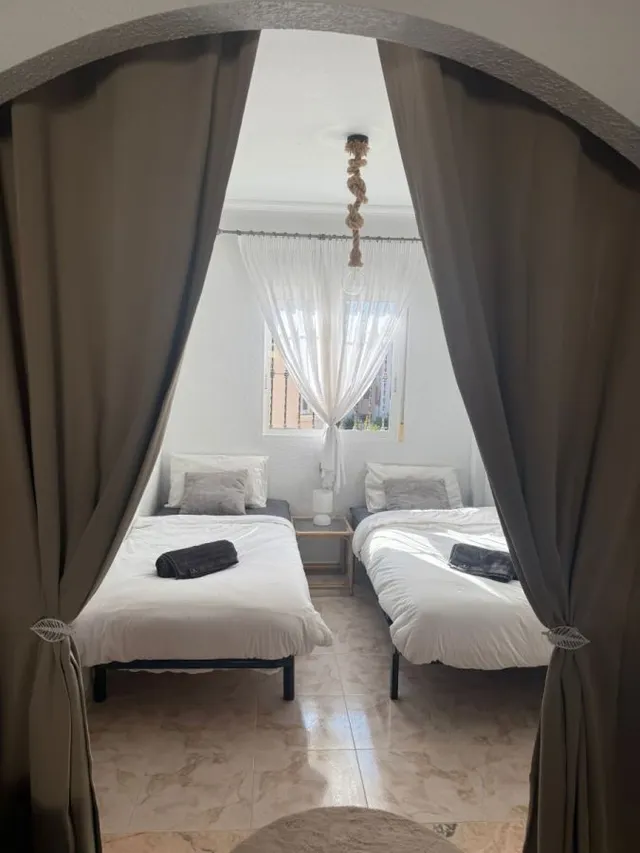 Villa 5 habitaciones 231m² en venta - Villamartin — 24