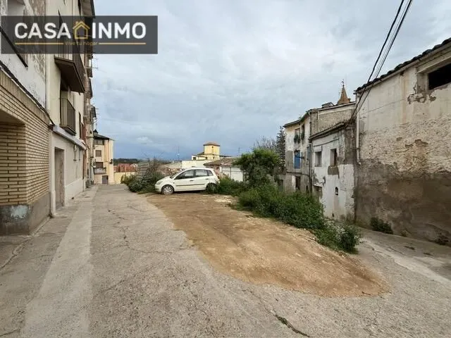 Venta de terreno urbano en barrio Entremuro