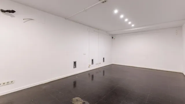 Local comercial 74m² en alquiler - Eixample — 12