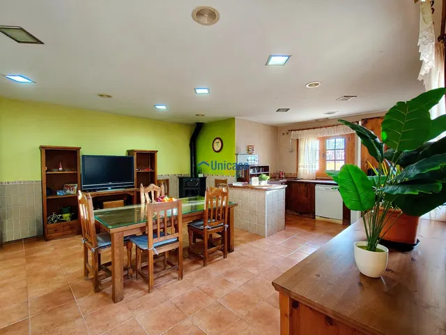 Casa amplia en primera planta, con terraza, garaje y buhardilla en Las Morillas – Puerto de la Torre — 5