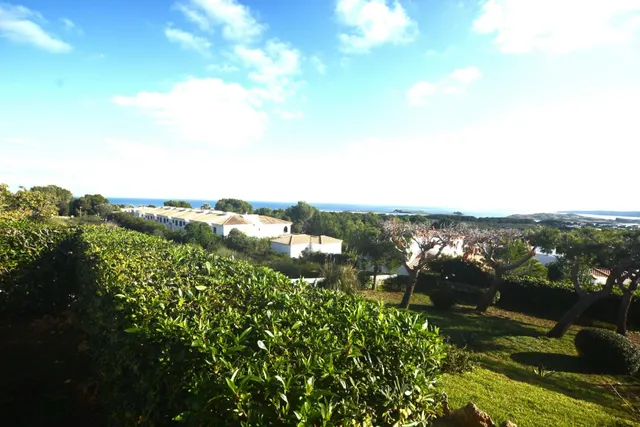 ESPECTACULAR PLANTA BAJA CON VISTAS EN COVES NOVES — 2