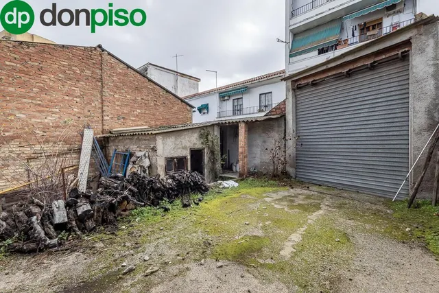 Casa con Parcela a Reformar en Granada — 13