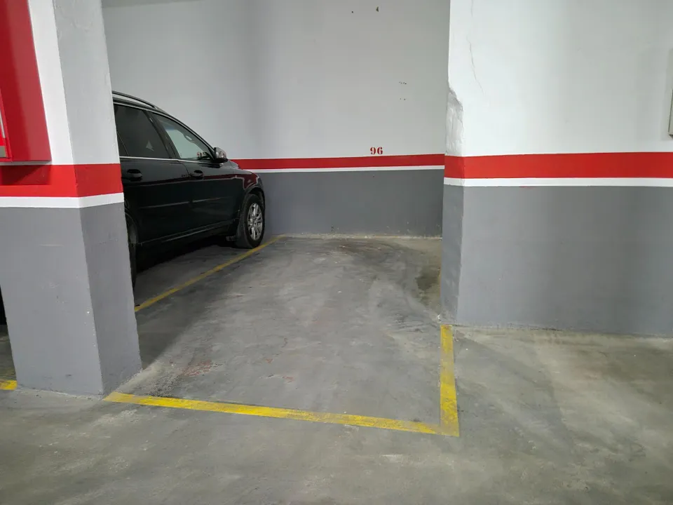 Buena plaza de coche