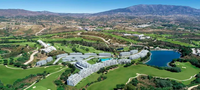 Ático de 3 dormitorios, 2 baños, terraza y solarium. La Cala