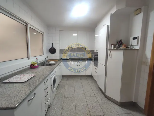 Exclusiva vivienda de gran amplitud en pleno centro de Vigo, entorno Pizarro — 25
