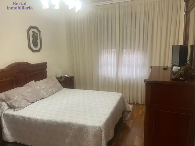 Extraordinaria vivienda de 4 habitaciones, garaje y 2 trasteros — 12