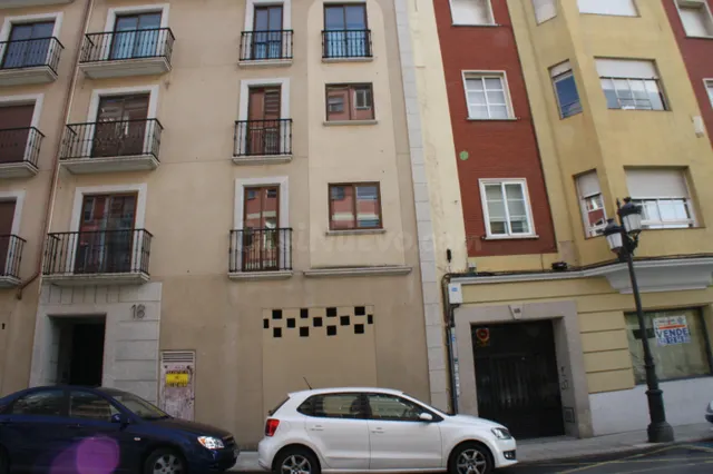 LOCAL COMERCIAL EN AVDA JUAN CARLOS I