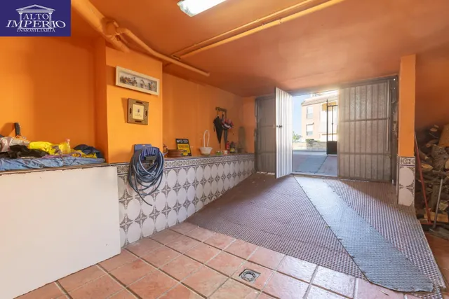 Casa independiente a 5 minutos de Granada en buen estado para entrar a vivir — 15