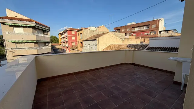 PISO EN PLENO CENTRO DE FUENTE ÁLAMO — 12
