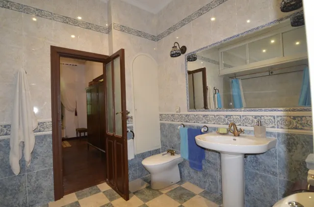 Urbis te ofrece una espectacular villa de lujo en venta en Valverdón, Salamanca. — 10