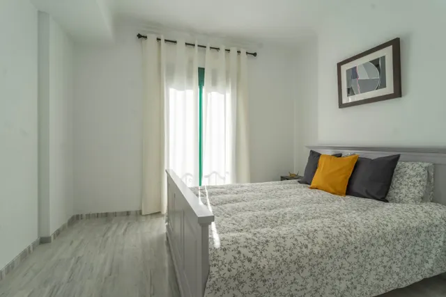 APARTAMENTO EN ALHAURIN GOLF CON TERRAZA CON BUENAS VISTAS, PARKING Y PISCINA Y JARDÍN COMUNITARIO — 14