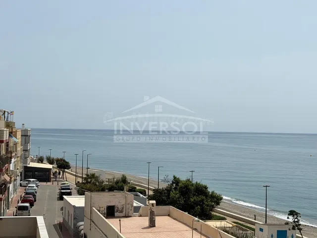 ÁTICO CON VISTAS AL MAR — 2