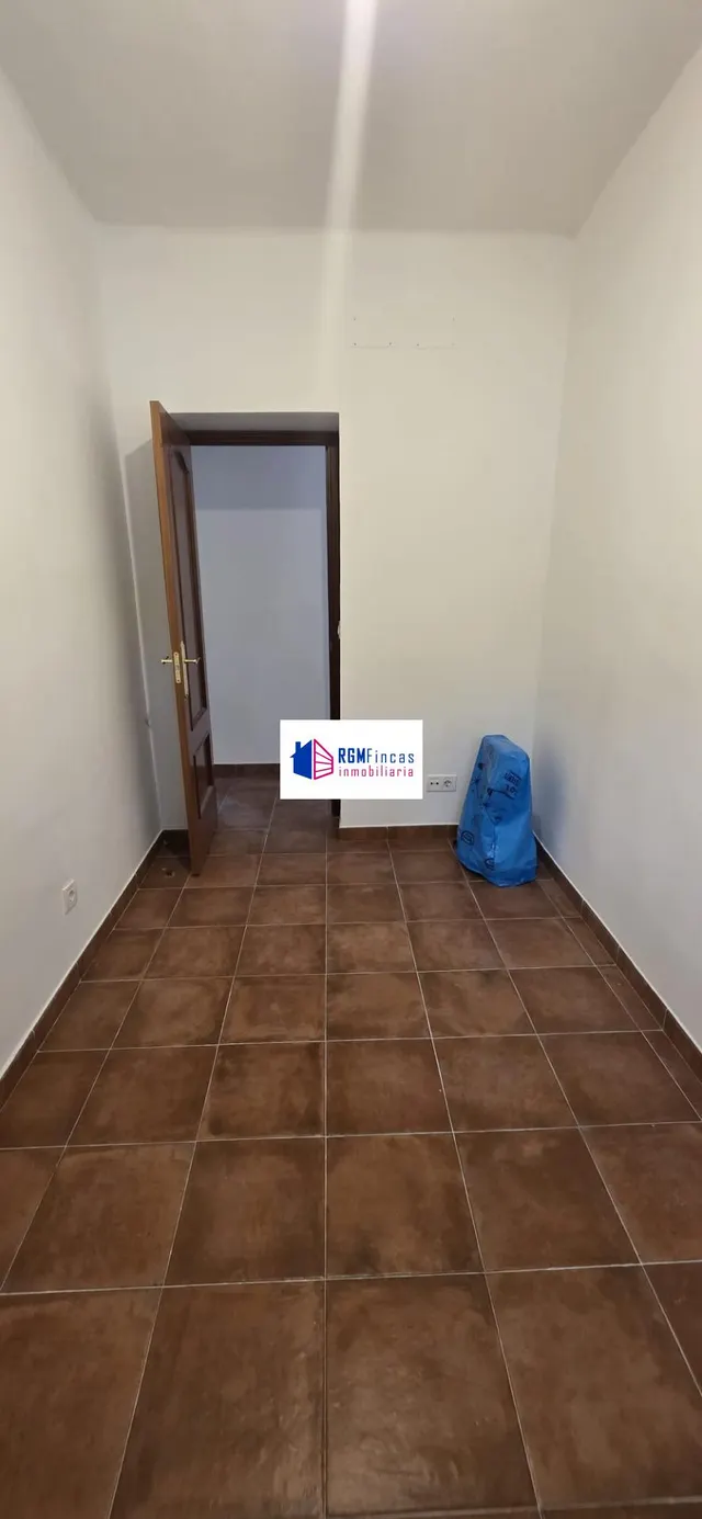 Piso 3 habitaciones 84m² en alquiler - Reina Mercedes - Heliópolis — 18