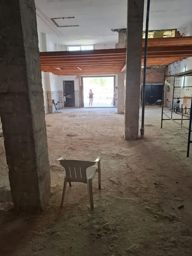 Se vende local comercial con posibilidad de cambio de uso. - foto 5
