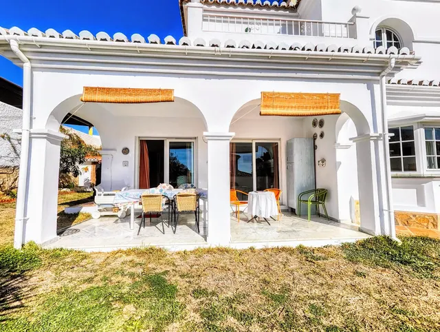 VILLA INDEPENDIENTE EN ZONA PLAZA SOLYMAR A 500 M DE LA PLAYA !!! — 38