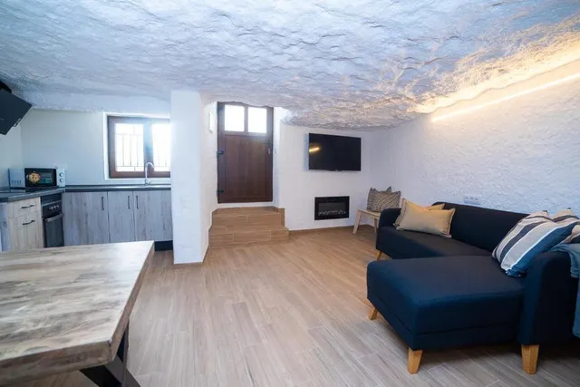Complejo rural de 4 alojamientos dedicado a alquiler vacacional en Alcalá del Júcar: una joya para inversores — 40
