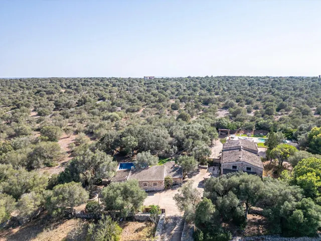 Villa de campo con piscina privada y casa de invitados . — 48