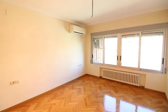 EXCLUSIVA VIVIENDA DE CASI 200M2, REFORMADA A ESTRENAR Y A POCOS PASOS DEL CAUCE DEL TURIA — 40