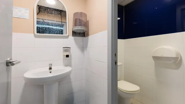 Local comercial 333m² en alquiler - Eixample — 18