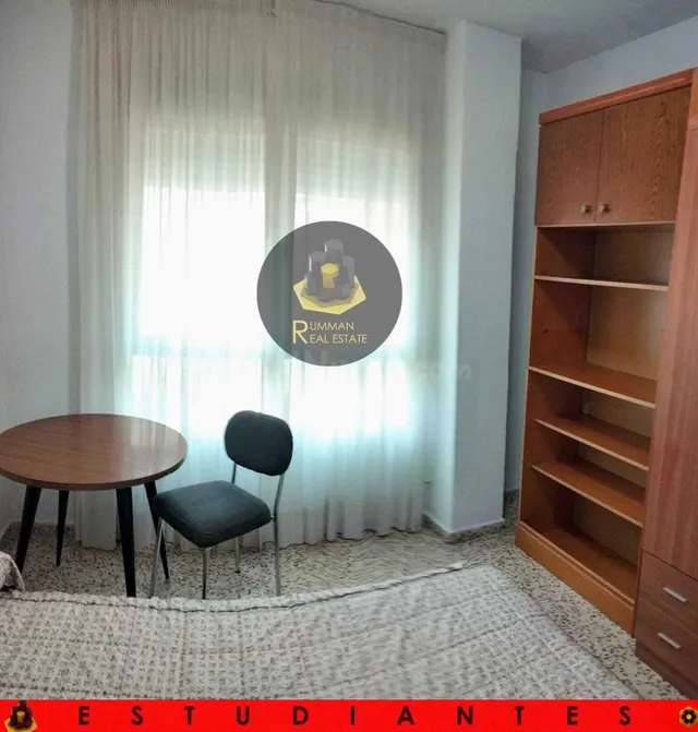 EST/ Piso de CUATRO dormitorios en Pajaritos - foto 4