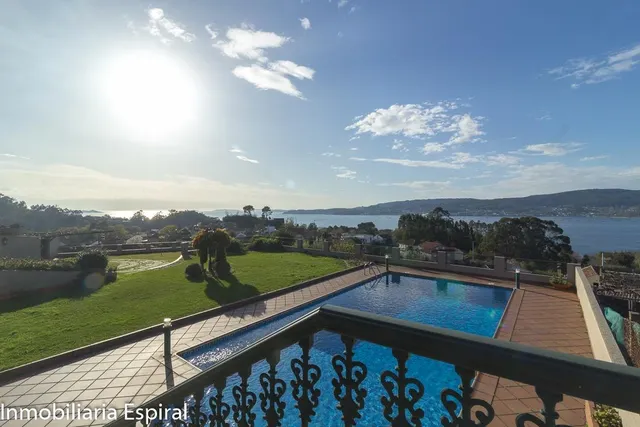 ¡Impresionante Chalet Familiar en Mogor, Marín! — 44