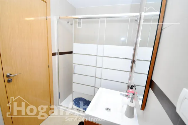 Acogedor en residencial con piscina, garaje y terraza, todo amueblado — 31