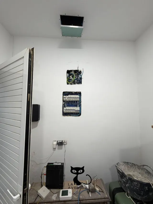 LOCAL/ALMACEN DE 248 M2 EN VENTA: ESPACIO Y COMODIDAD PARA TUS PROYECTOS — 3