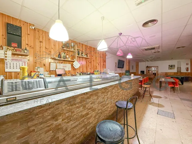 Comprar local en Camins al Grau - foto 4