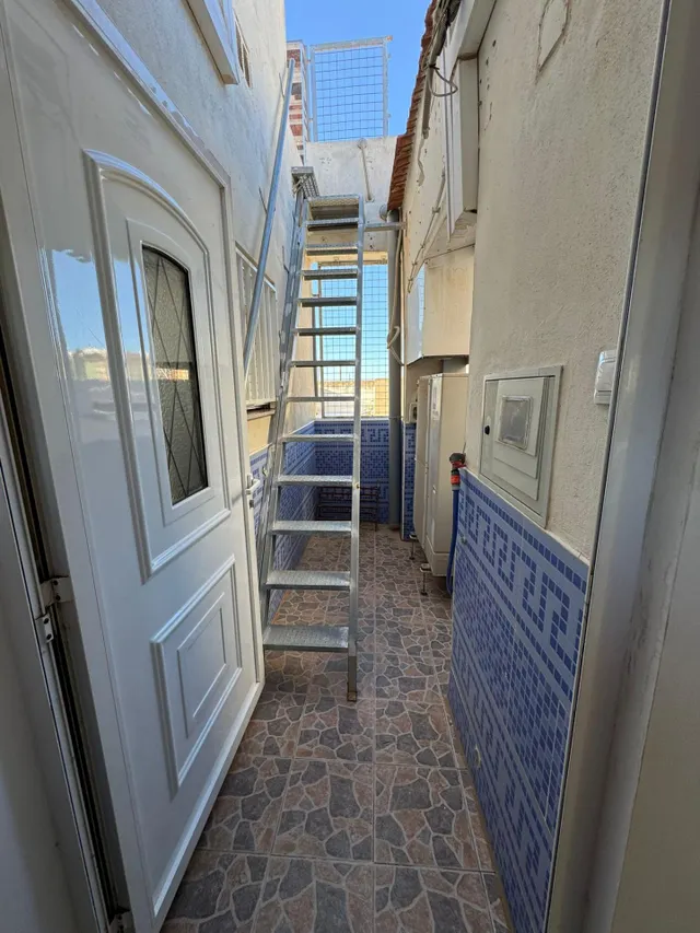 Apartamento en el barrio de la Concepción con terraza. — 12