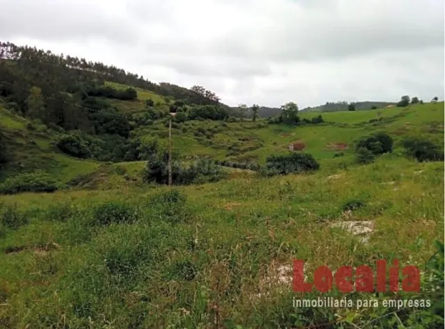 Extenso suelo a buen precio en Reocin, Cantabria — 7
